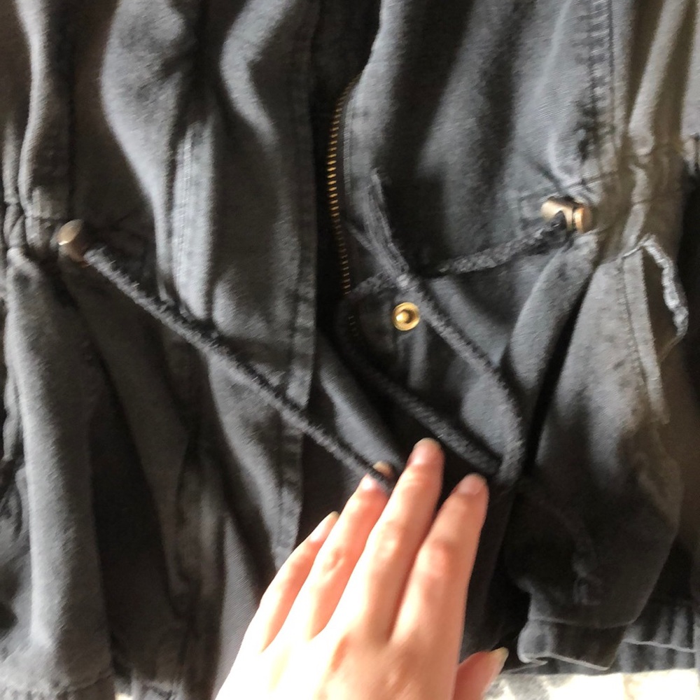 jacket - Picture 2 of 5